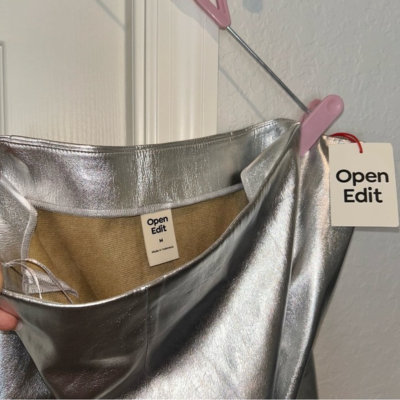 NWT OPEN EDIT Metallic Faux Leather Miniskirt - Picture 3 of 5